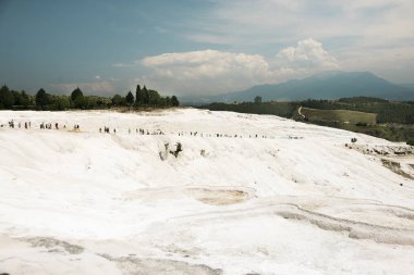 Denizli, Türkiye - 3 Haziran 2017. Travertenlere havuzları Pamukkale Denizli Türkiye'nin çeşitli turizm