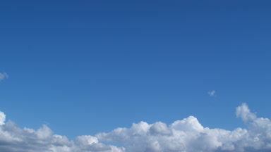 Bulutlar timelapse 4k görüntüleri deflickered sürümü.