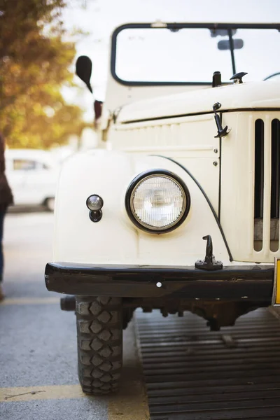 Gaz-69 vagy Uaz-69 pickup teherautó elülső nézete. — Stock Fotó