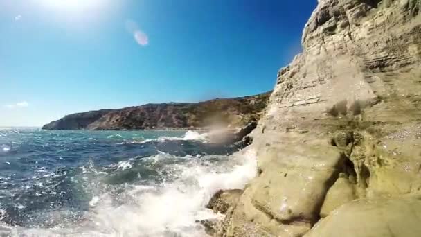 Waves Beat Rocks Slow Motion Footage Summer Season — Stock video