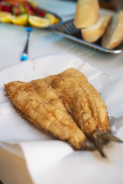 Fried Served Paper Plate Gilt Head Bream Perch Gilt Head — Stock Photo, Image