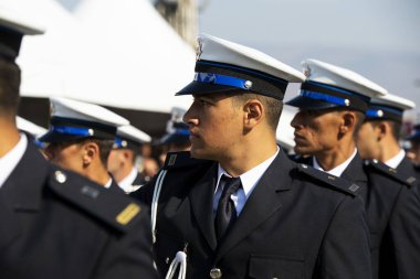 İzmir, Türkiye - 29 Ekim 2016: Polis Akademisi öğrencileri 29 Ekim 'de yürüyüş yapıyor. Alsancak İzmir 'de.
