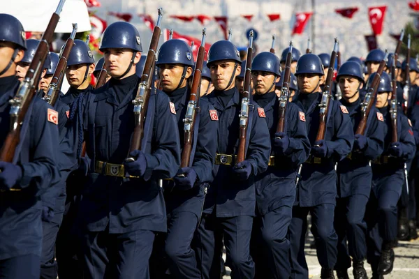 Izmir Turkije Oktober 206 Blauwe Geüniformeerde Turkse Luchtmacht Soldaten Militair — Stockfoto