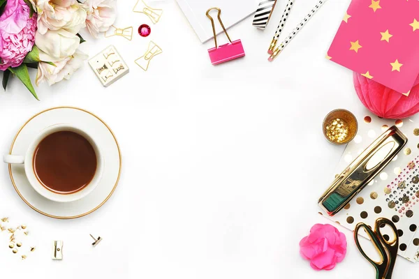 Woman desktop elegant. Coffee cup and items on the table. Mock-up for artwork .View from above. Flat lay. — Stock Photo, Image