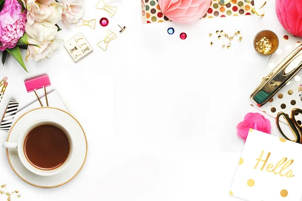 Woman desktop elegant. Coffee cup and items on the table. Mock-up for artwork .View from above. Flat lay. — Stock Photo, Image