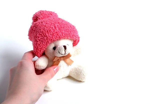 Милый Игрушечный Медведь Розовой Шляпе Руках Хозяйки — стоковое фото