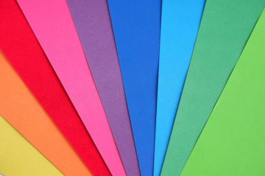 Gökkuşağı şeklinde çok renkli, güzel bir karton. Her türlü reklam geçmişi için uygundur.