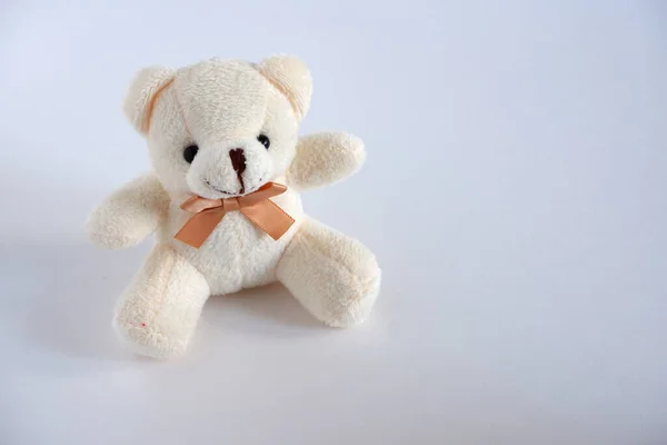 Está Ali Sentado Urso Bege Mole Brinquedo Infantil — Fotografia de Stock