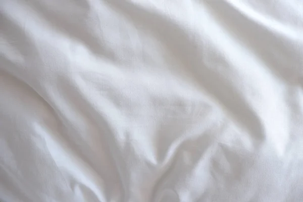 Μαλακή Λευκή Κουβέρτα Ακτίνες Του Ήλιου Πέφτουν Στα Σεντόνια Ανάγκη — Φωτογραφία Αρχείου