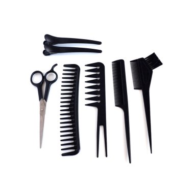 Beyaz arka planda kuaför malzemeleri. Minimalizm.