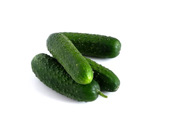 Groene Komkommers Een Witte Achtergrond Groenten Fruit — Stockfoto