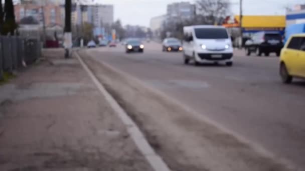 Stadtverkehr Urbaner Landschaft Mit Sichtbaren Merkmalen — Stockvideo