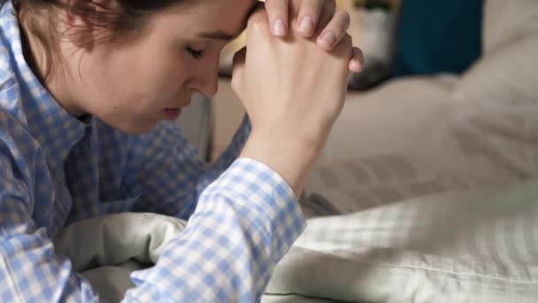 Girl Praying Young Woman Bedroom Evening Putting Her Hands Bed — Stock Video