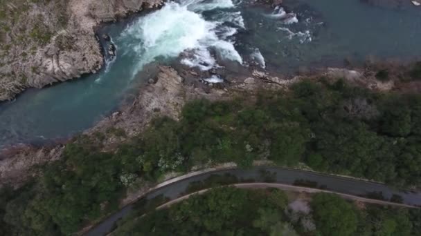 Drone Aérien Volant Long Une Rivière Côté Canal Dans Sud — Video