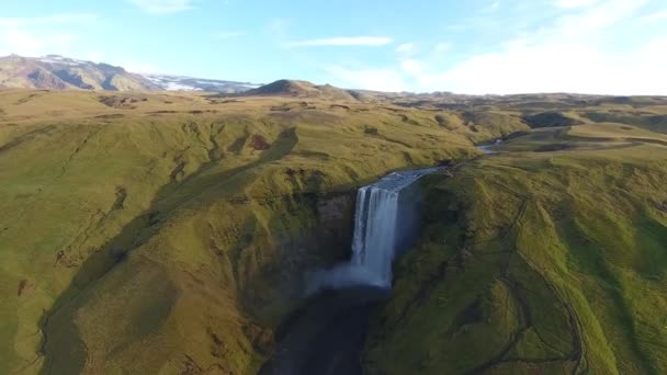 Drone Aéreo Tiro Voando Direção Cachoeira Skogafoss Famou Iceland Dia — Vídeo de Stock
