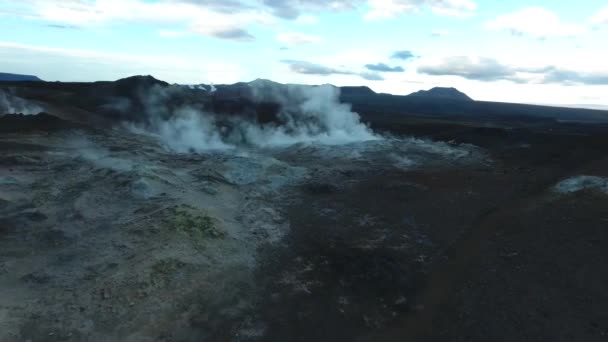 Úžasný Drone Shot Síra Páry Namafjall Hverarond Gejzíry Bahenní Jámy — Stock video