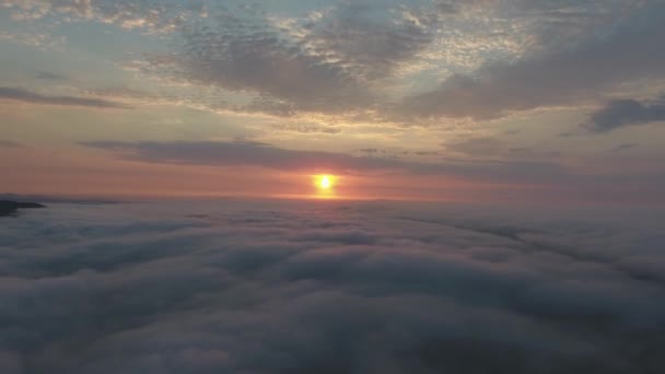 Fantastisk Flygning Över Molnen Med Drönare Soluppgången Läge Söder Frankrike — Stockvideo