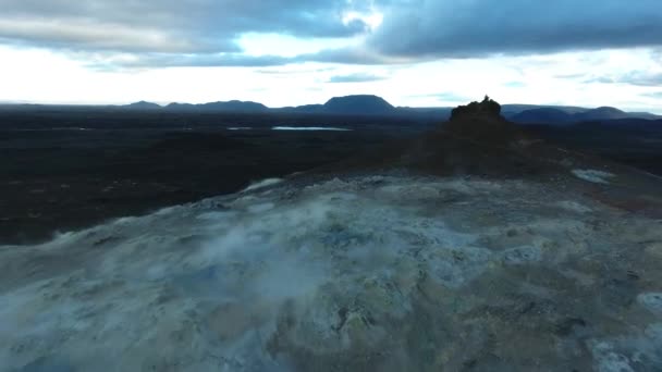 Красивый Вид Беспилотник Над Намафьелем Hverarond Паров Серы Исландии — стоковое видео