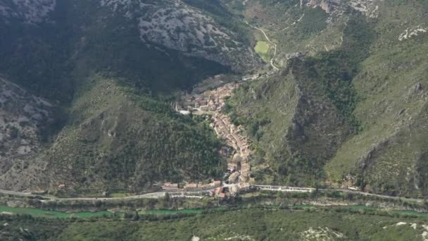 Vliegen Naar Middeleeuwse Dorpen Saint Guilhem Woestijn Occitanie Frankrijk Smalle — Stockvideo