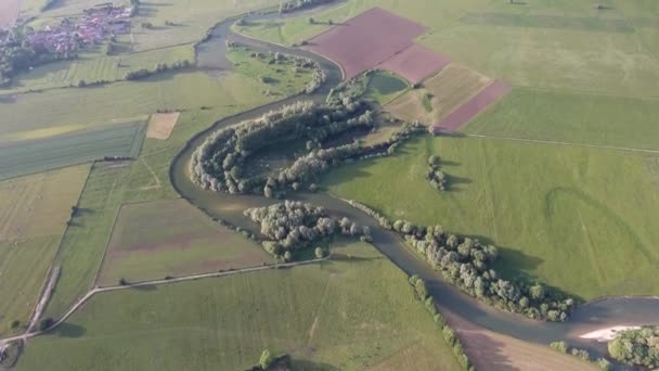 Krajobraz Wiejski Rzece Francji Polami Wokół Widoku Drona — Wideo stockowe