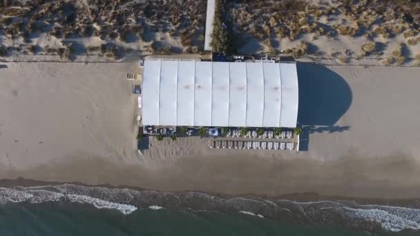 Pionowy Widok Góry Plaży Bar Restauracja Południowej Francji Piękny Słoneczny — Wideo stockowe