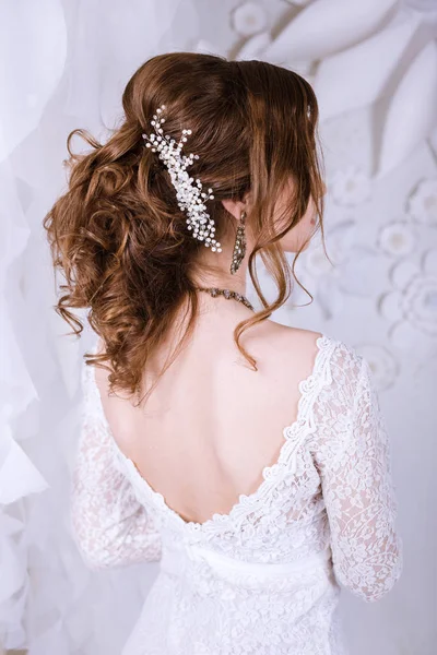 Hairstyle of bride with flowers — Stock Photo, Image