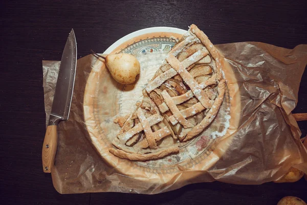 pie, pear and knife