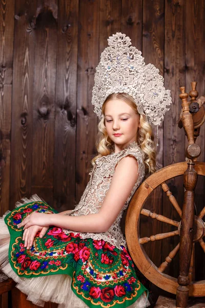 Girl in folk russian dress — Stock Photo, Image