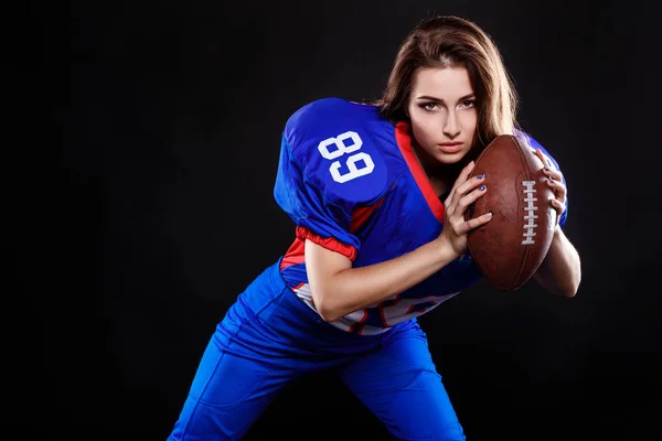 Barna amerikai labdarúgó lány — Stock Fotó