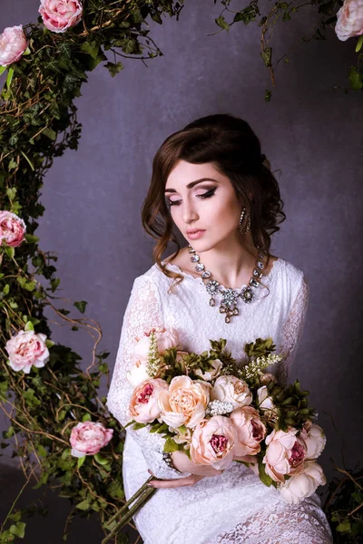 Sposa in abito da sposa — Foto Stock