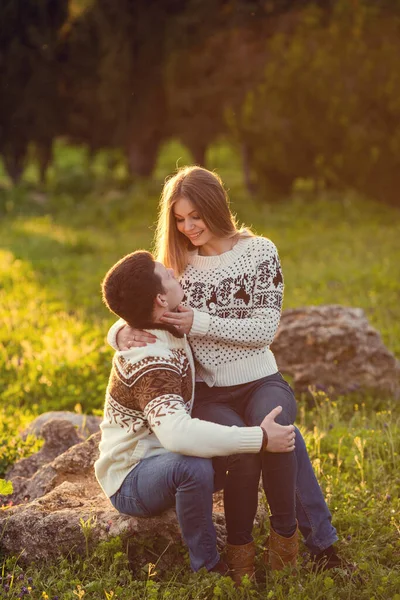 Young Couple Love Outdoor Portrait Smiling Beauty Girl Her Handsome — Stock Photo, Image