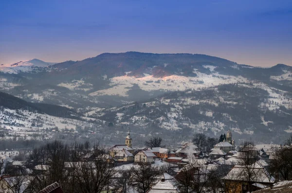 Tradiční Domy Regionu Transylvánie Apuseni Rumunsko Zimě — Stock fotografie