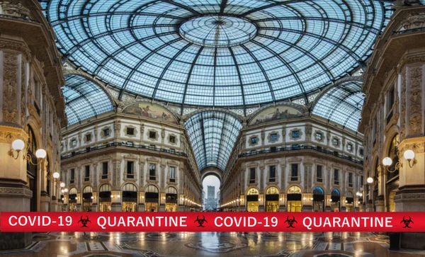 Ünlü Turizm Beldesi Galleria Vittorio Emanuele Deki Uyarı Bantları Coronavirus — Stok fotoğraf
