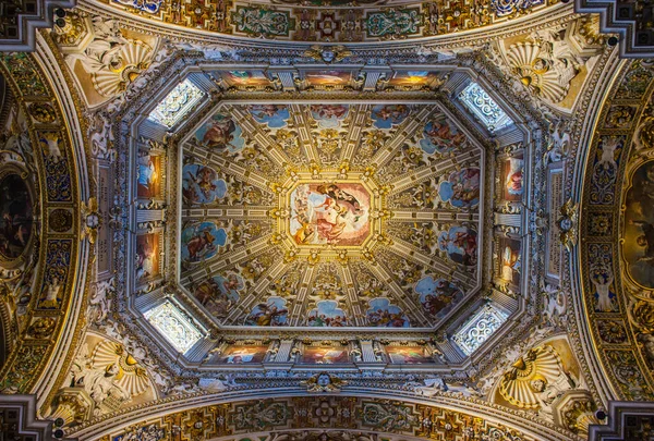 Bergamo Itália Julho 2016 Interior Basílica Santa Maria Maior Cidade — Fotografia de Stock