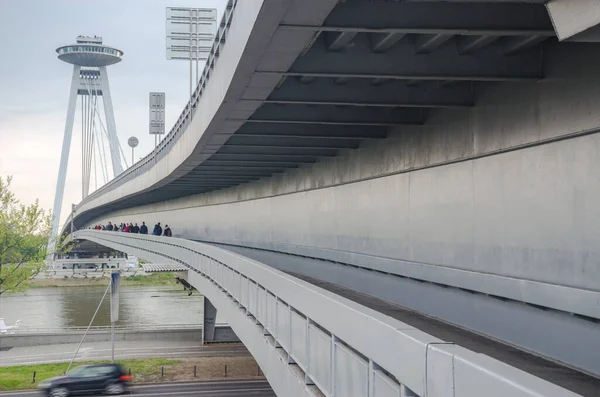 Bratislava Eslovaquia Abril 2017 Famoso Puente Ovni Nuevo Puente Snp —  Fotos de Stock