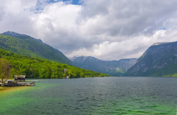 Čistá Modrá Voda Jezera Bohinj Julian Alpy Největší Stálé Jezero — Stock fotografie