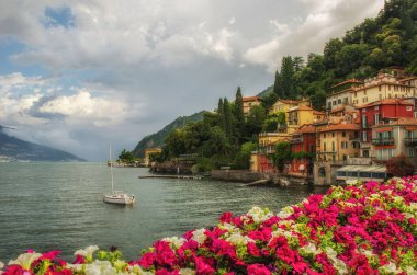 Varenna kasabası, Como Gölü, Lombardy, İtalya