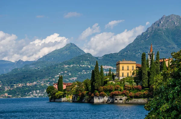 Varenna kasabası, Como Gölü, Lombardy, İtalya