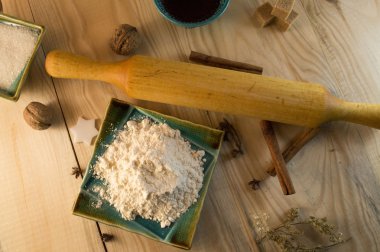 oklava pasta un ve şeker hazırlama