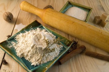 oklava pasta un ve şeker hazırlama