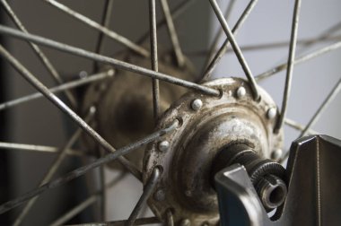 araçları ve bölümleri onarım için bir bisiklet