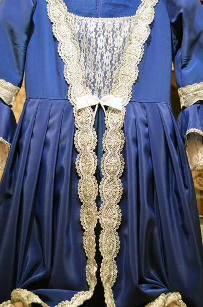 Платье для венецианского фестиваля и кружева — стоковое фото