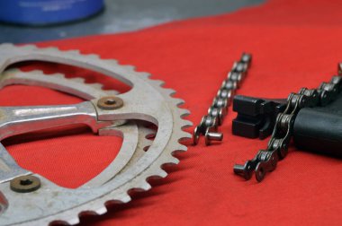 araçları ve bölümleri onarım için bir bisiklet