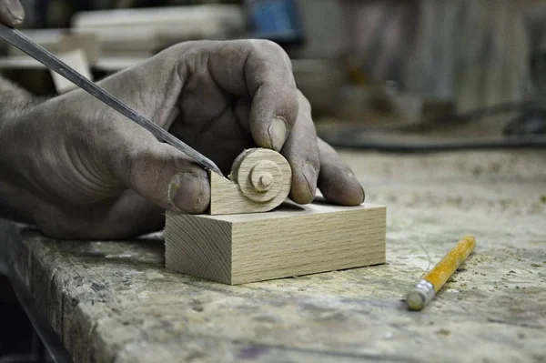 Ahşap işleme için araçlar ve aksesuarlar