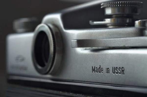 Mekanik retro kamera metalini kapat