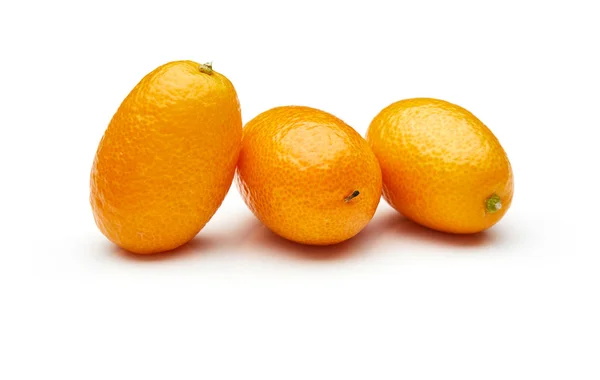 Kumquat Isolado Sobre Fundo Branco — Fotografia de Stock