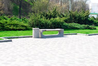  Tezgah ve park açık havada sokakta park 