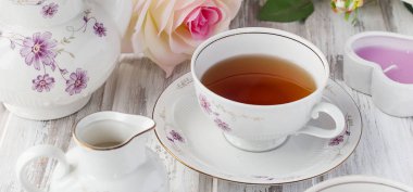 çiçek baskı ile çay seti 