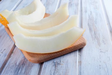 Sulu kavun dilimleri