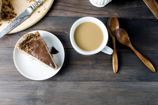 Cheesecake chocolate e xícara de café — Fotografia de Stock